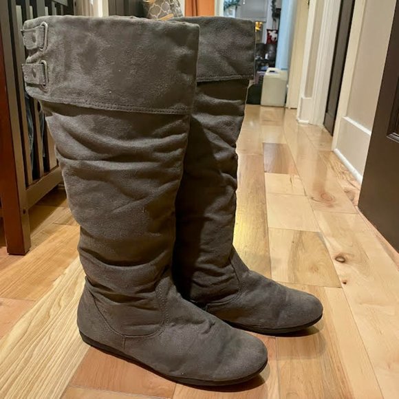 Rue21 Shoes - Gray Suede Tall Boots: Size 9.5